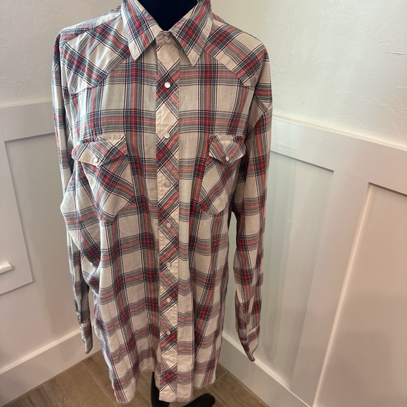 Vintage Wrangler Men's Red and White Checkered Shirt with Pearl Snap Buttons - Picture 1 of 4
